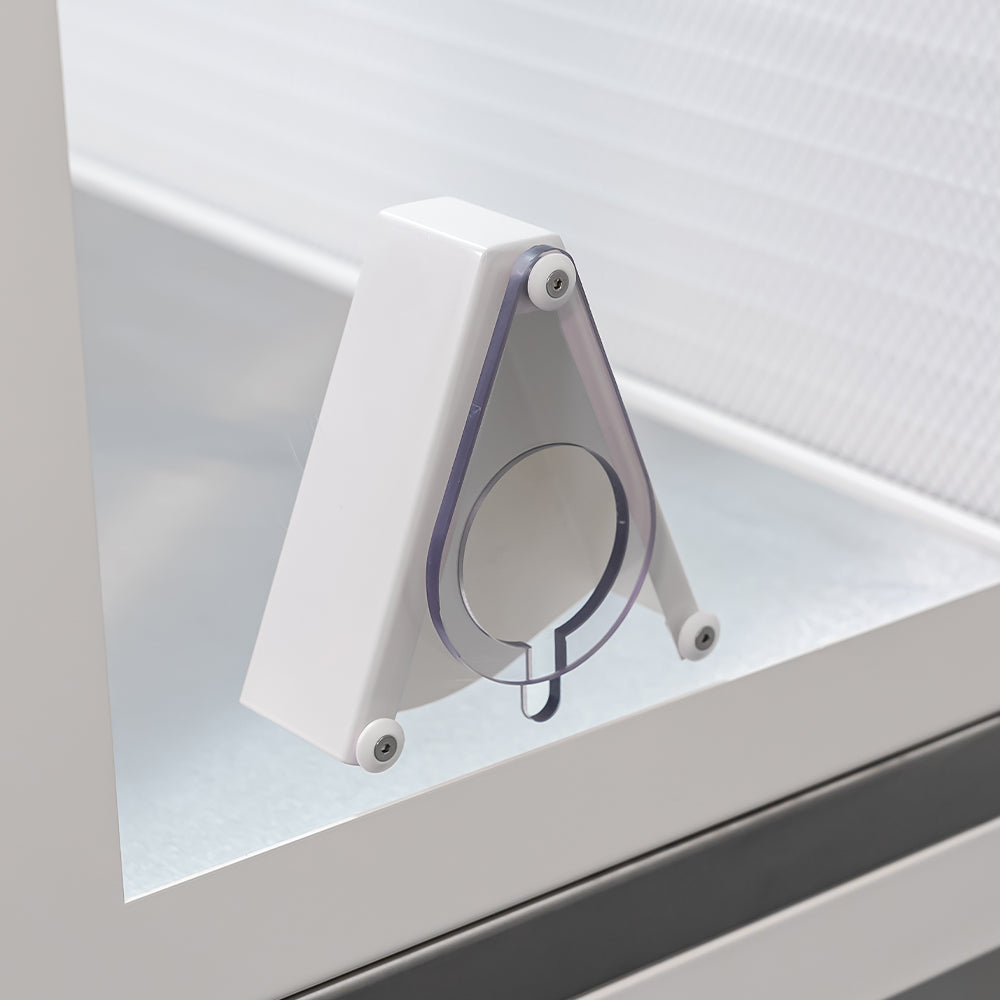 Monmouth Circulaire® laminar flow cupboard with visionaire® touch screen