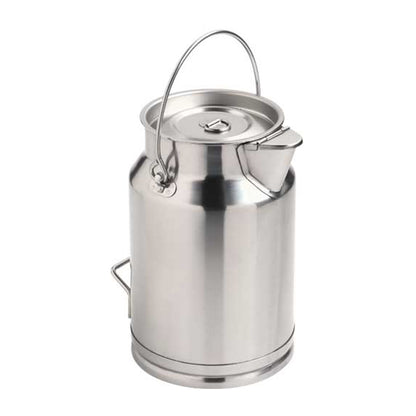 Stainless steel churn with pouring lip