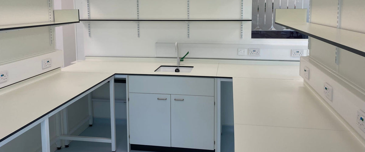 Teknomek installed in laboratory environment