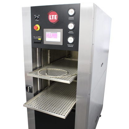 Autoclave shelves out
