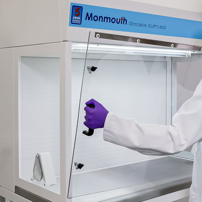 Monmouth Circulaire® laminar flow cupboard with visionaire® touch screen