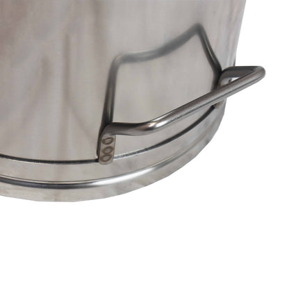 Straight sided bucket with pouring lip