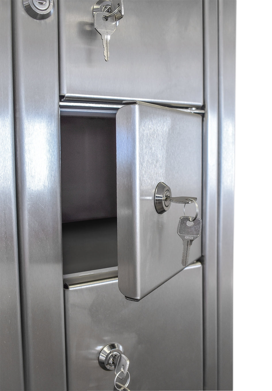 Stainless steel multi-tier dispensing lockers