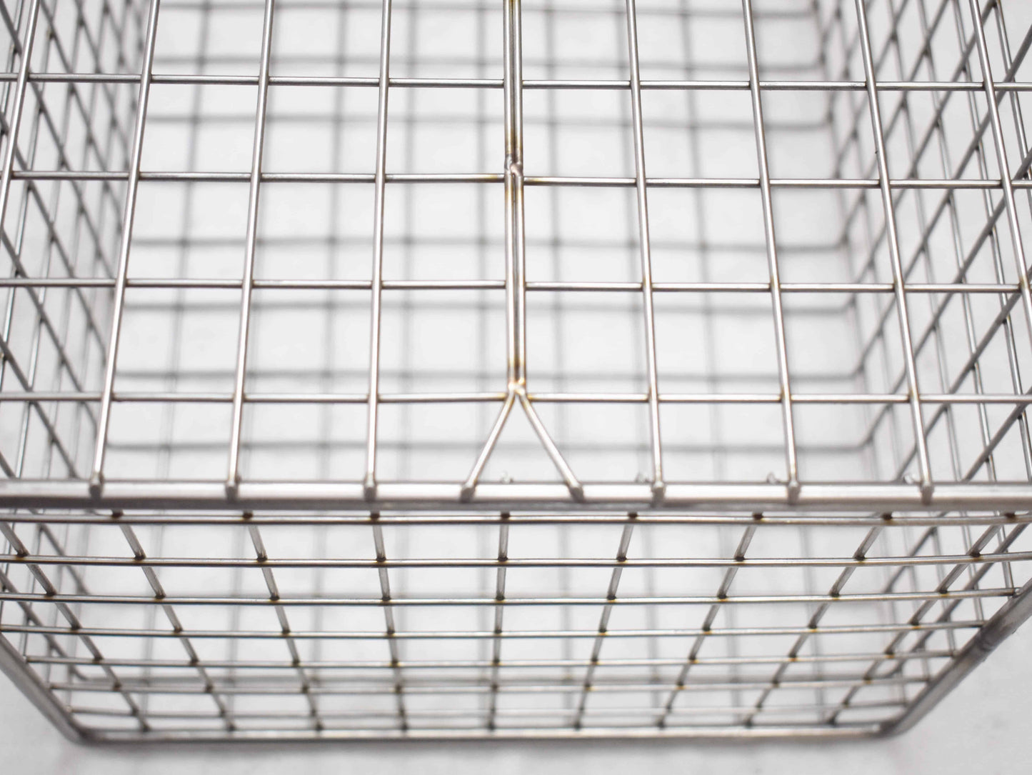 Mesh waste basket